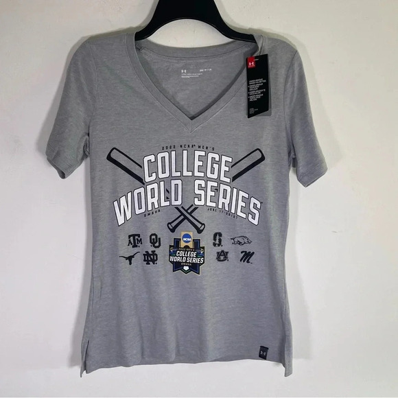 Under Armour Tops - Under Armour NCAA College World Series V-Neck T-shirt Size S NWT